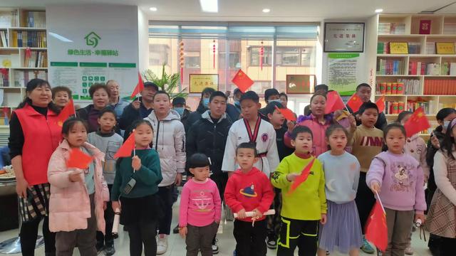 西宁市:爱情伴随成长,幸福万古长青。